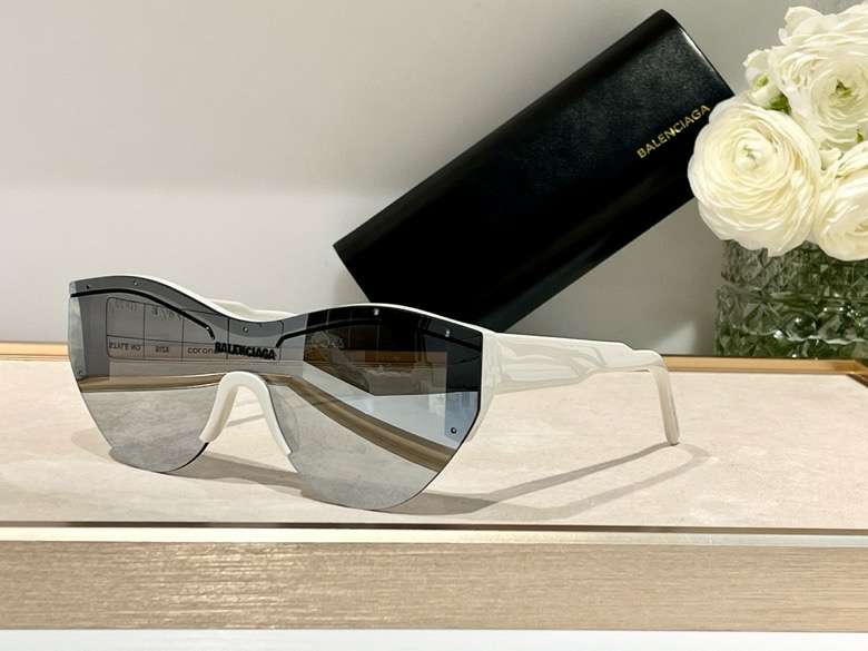 Picture of Balenciga Sunglasses _SKUfw56586252fw